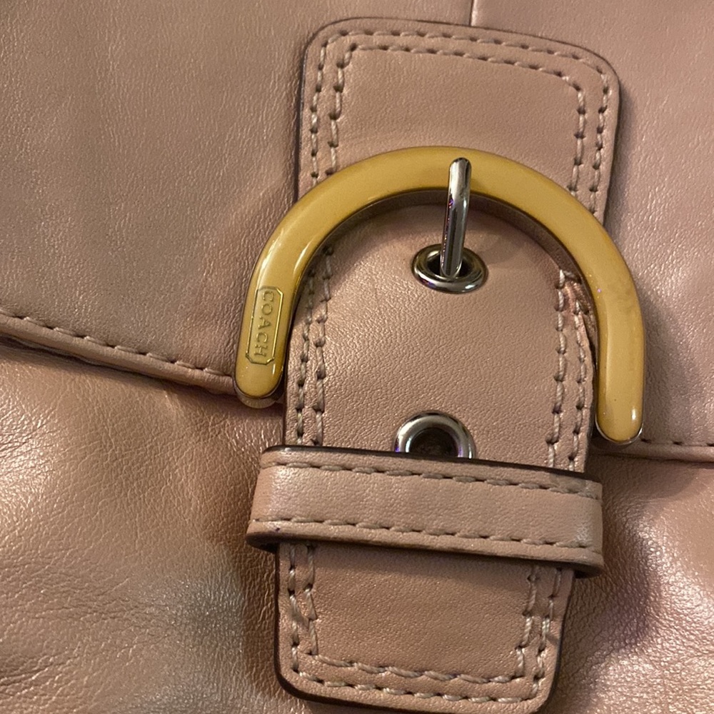 Coach Crossbody - Picture 3 of 15